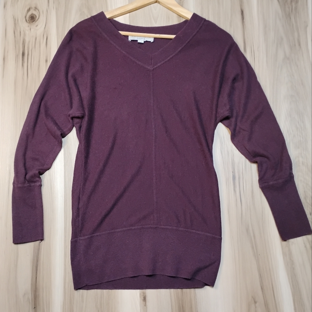 LOFT Deep Purple V-Neck Sweater Wool Blend Size XS